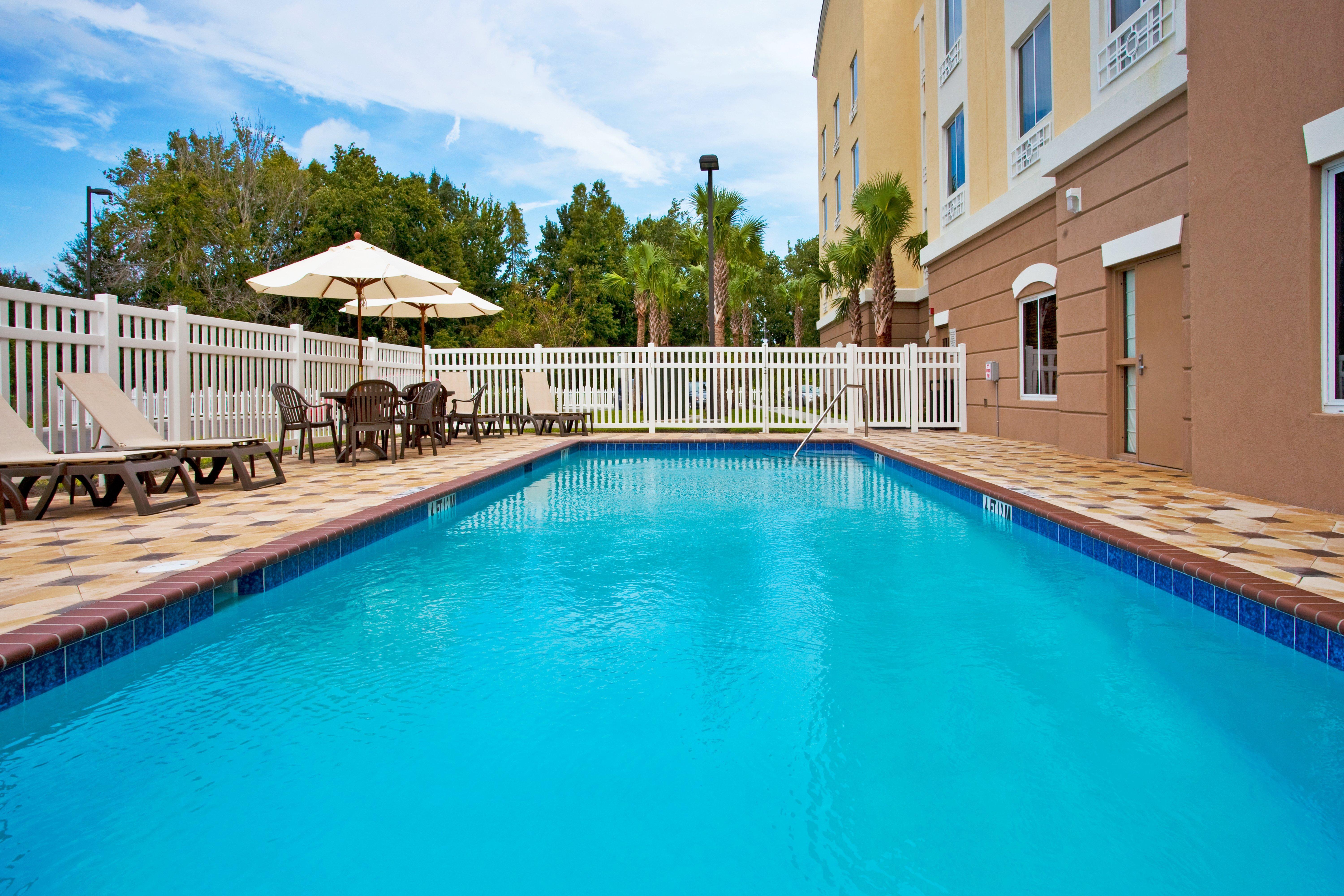 Holiday Inn Express Crystal River By Ihg מראה חיצוני תמונה